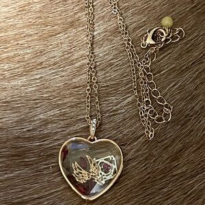 Elegant Avon Gold  tone Heart Pendant Necklace